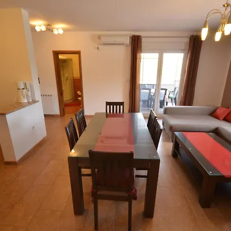 Komljen 3 By Interhome Vir